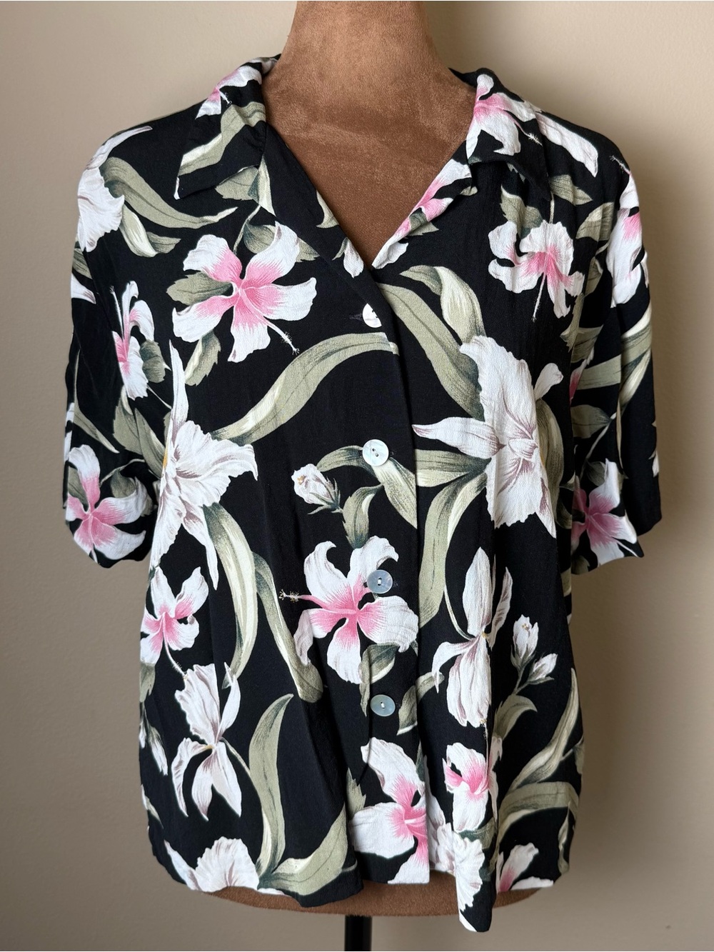 Kaua'iana Hawaiian Button Down Shirt Womens XL Black Floral Tropical Made in USA